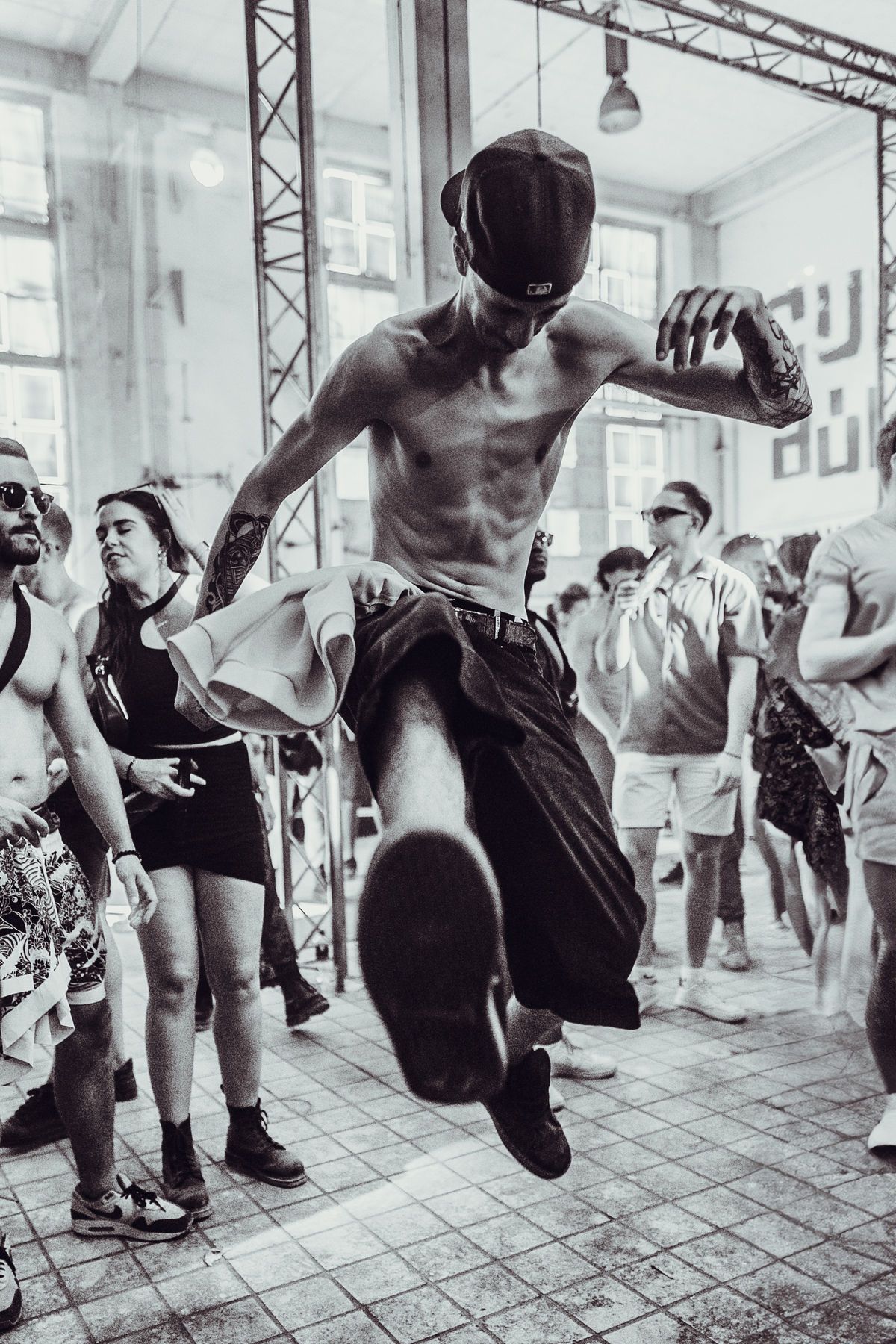 Loading... just a sec